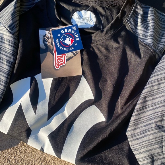 New York Yankees Baseball Black Spring Training Activewear T-Shirt - Picture 6 of 8